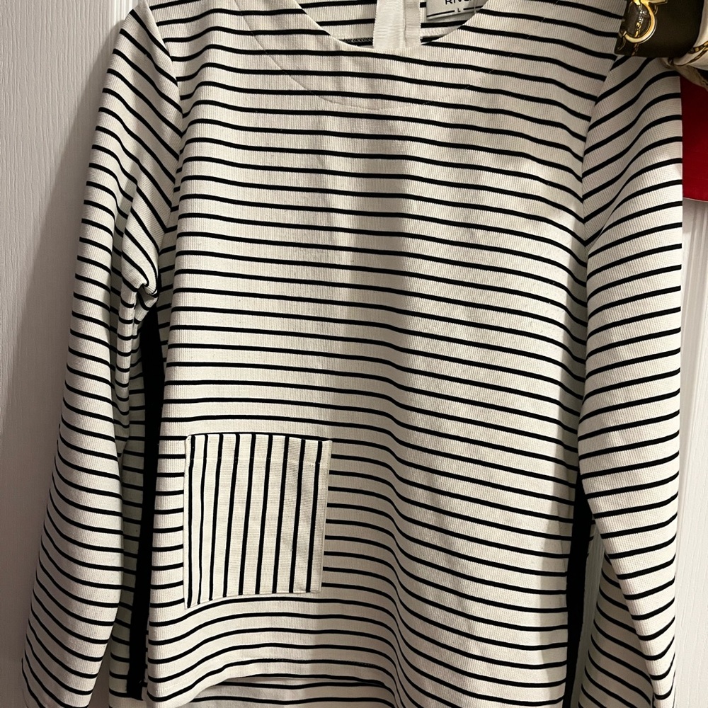 Stripped Black and White set